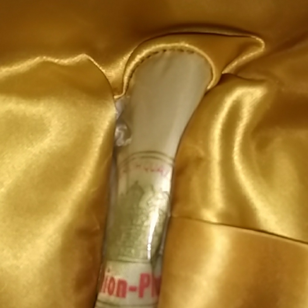 Hat - Picture 4 of 5